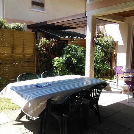 Patio La Cheneraie Avec Jardinet Et Terrasse Pour 4 Pers Hotel Capbreton